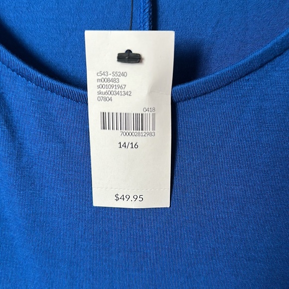 Dress - Picture 5 of 5